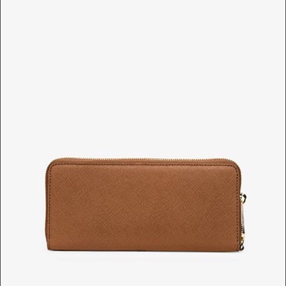 Michael Kors Wallet - Picture 7 of 9